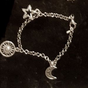 Charm bracelet